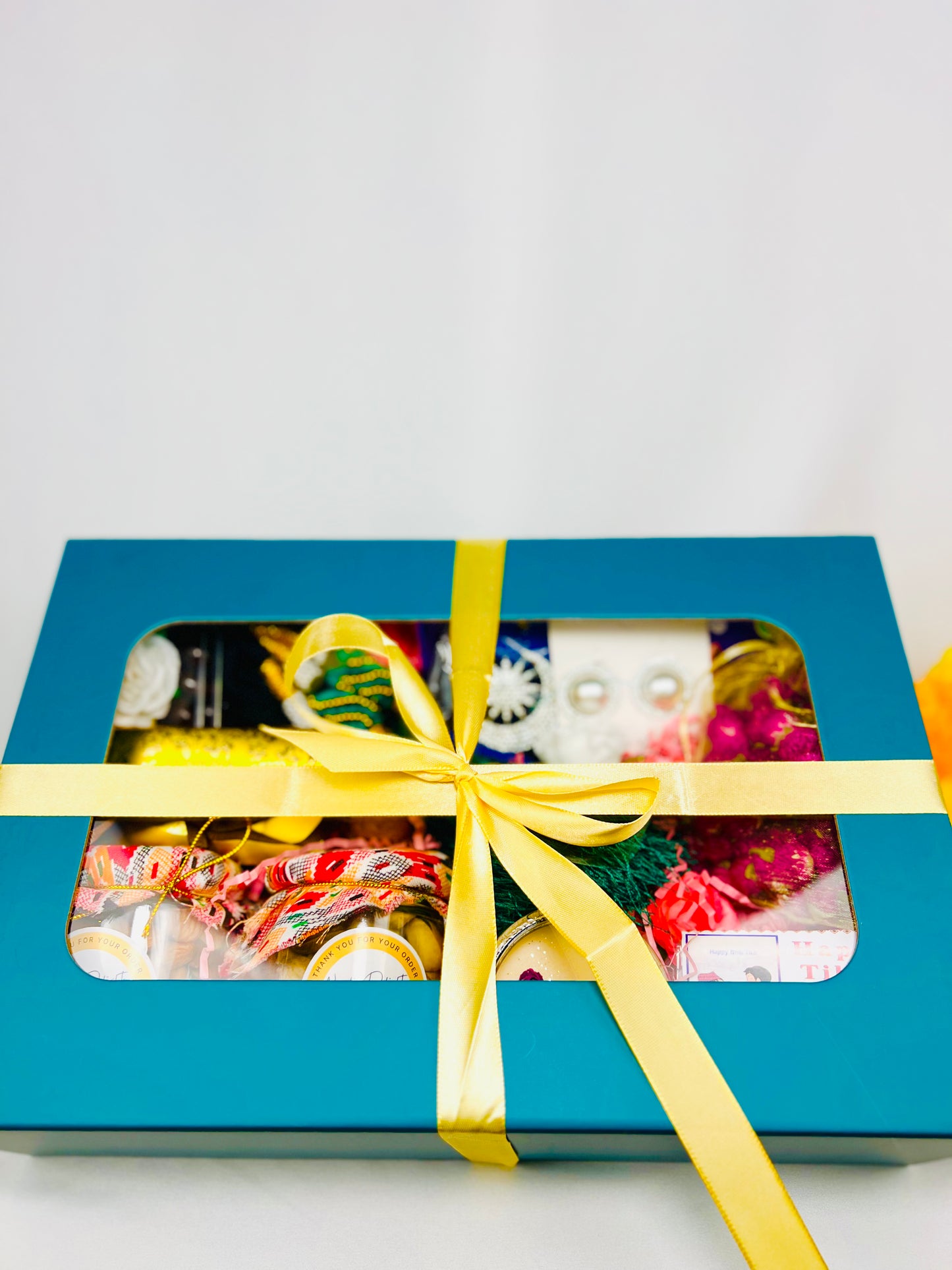 Didi-Bahini Tihar Gift Box